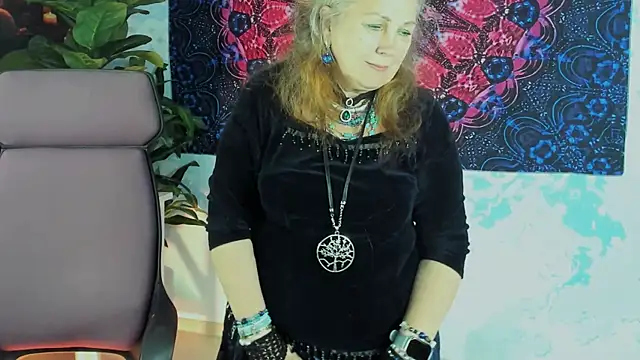 LilaMaharani webcam