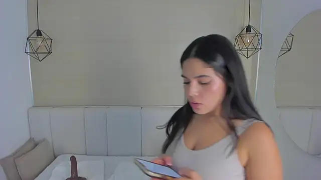 Haily_b webcam