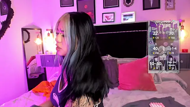 pinkk_deemon webcam