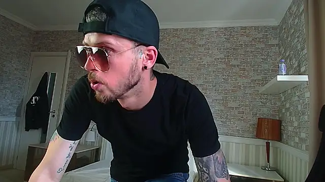 JonahShaw webcam