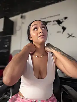 Isabella-Teen webcam