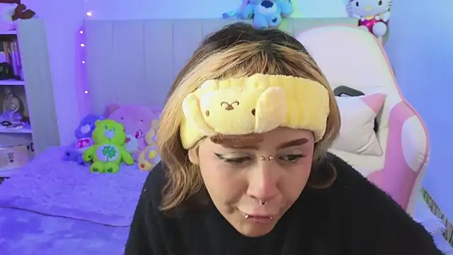 NekoWaifu webcam