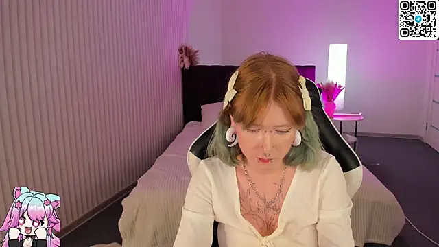 Elira_Vane webcam