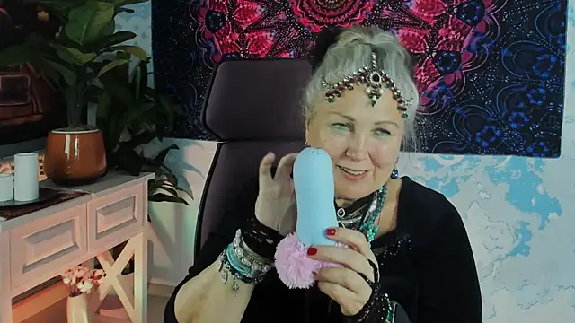LilaMaharani webcam