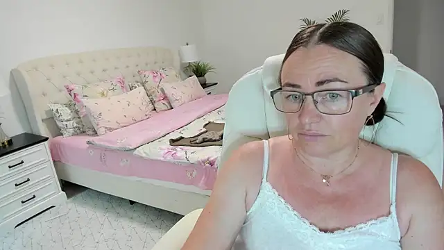 Vika73 webcam
