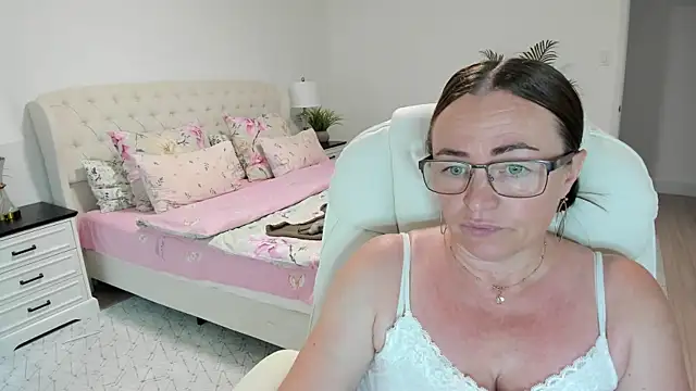 Vika73 webcam