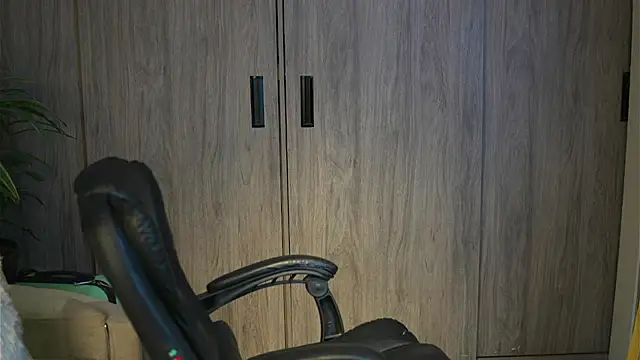 DeusbelliS live sex cam