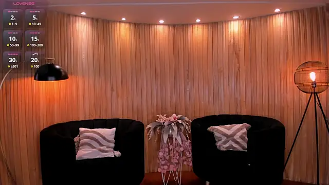 Watch MeganScott live on EroticFlix - High definition streams