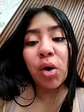 Watch Amber_Herrera live on EroticFlix - High definition streams