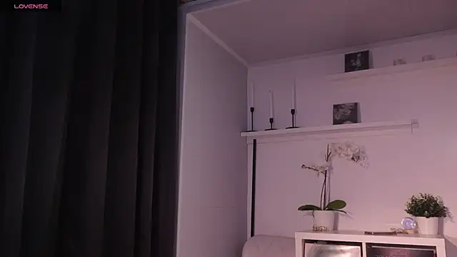 sweettener_'s room