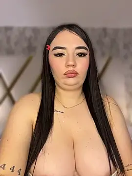 ValeriaCarter live cam on StripChat