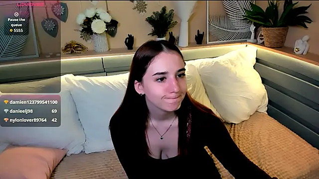Maya_Winters live sex cam