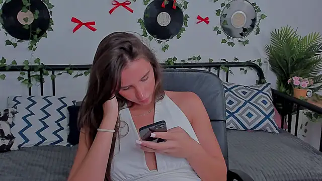 NicoleWells22 webcam