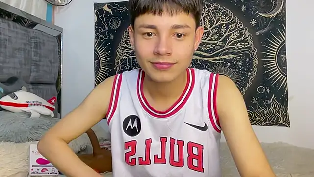 Bldavioro45 - Male webcam sex chat