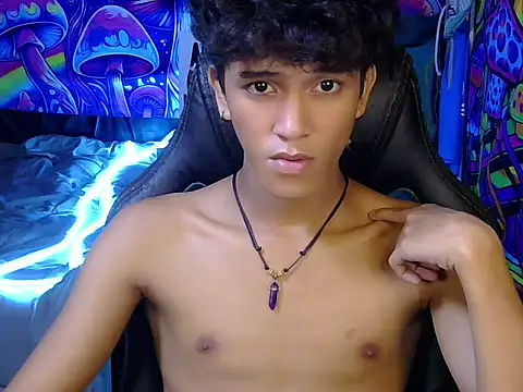 hugekenbigcock webcam