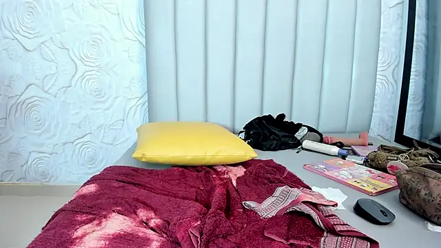 Cleopatra_Trans webcam