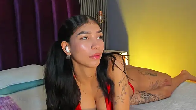 LauraAristizabal webcam