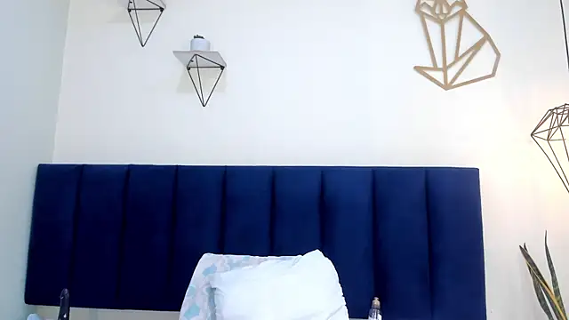 mayaevansmg webcam
