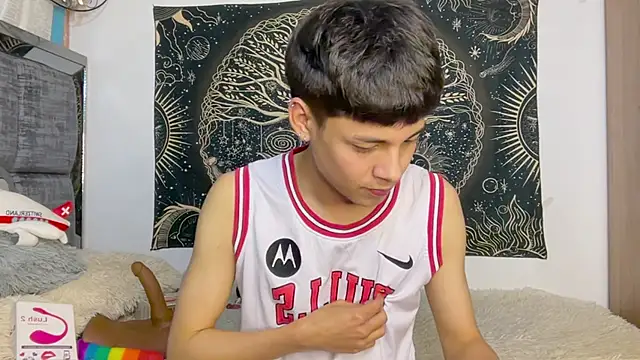 Bldavioro45 - Male webcam sex chat