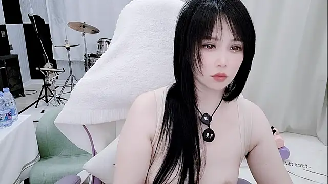 Evangelin-e live sex cam