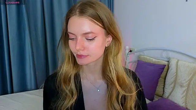 Maily__Trees live sex cam