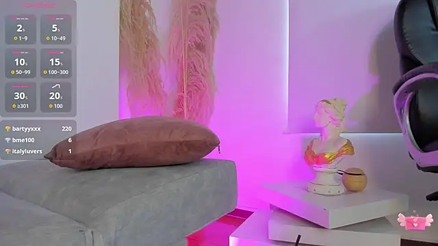 Amelie_Wine webcam
