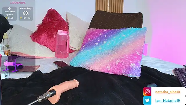 NatashaEgnath webcam