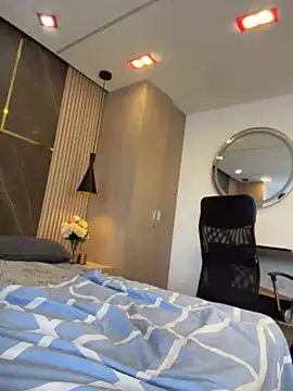 emily-Hornyy webcam