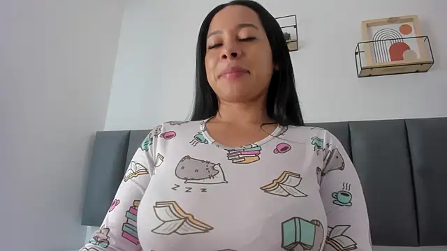 MaraOwen_ webcam