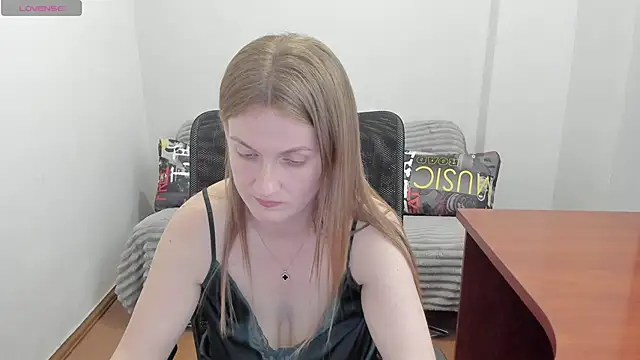 Alisha_Skyes webcam