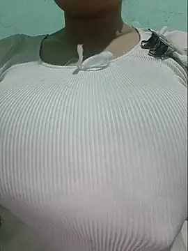 Shine_Mai webcam
