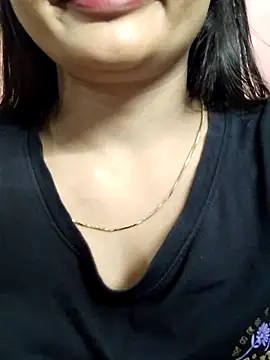 Wild-janvi webcam