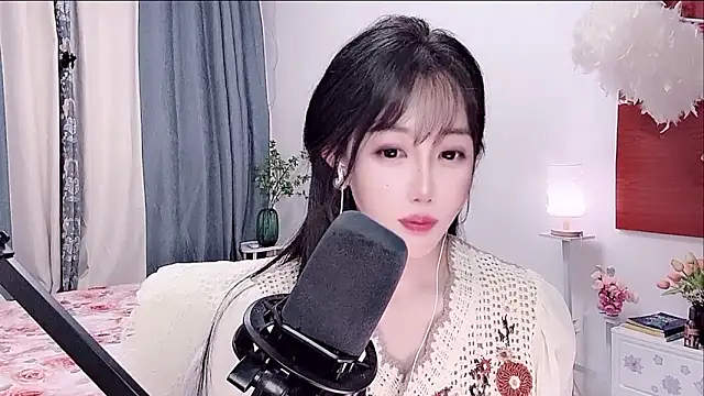 Laura_520 webcam