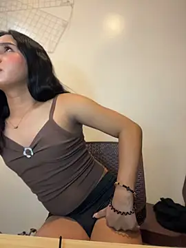 slutty_aki webcam