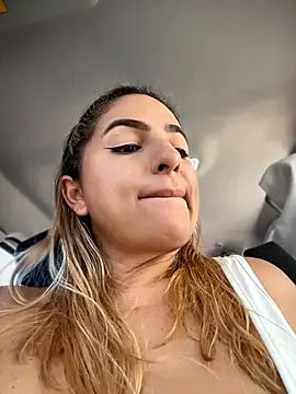 sammyqueenx21's live room