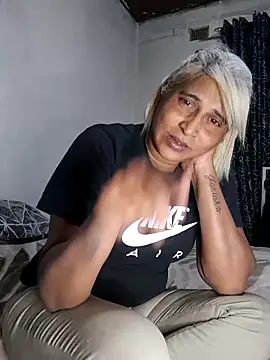 Goodgirlsue_77 webcam