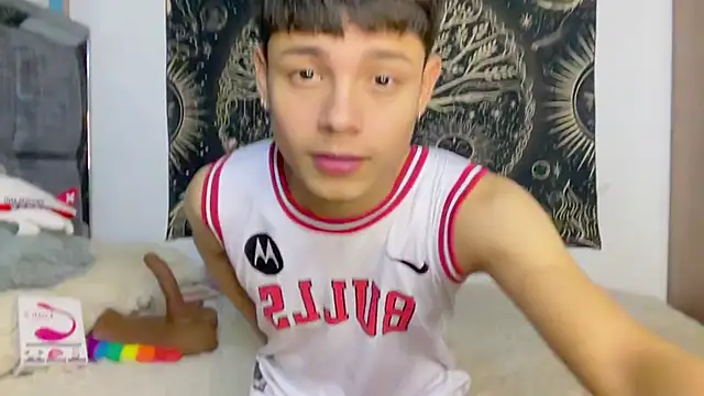 Bldavioro45 - Male webcam sex chat