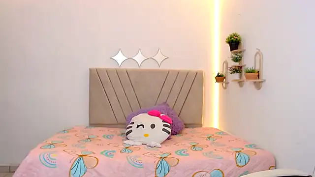 zara_cute webcam