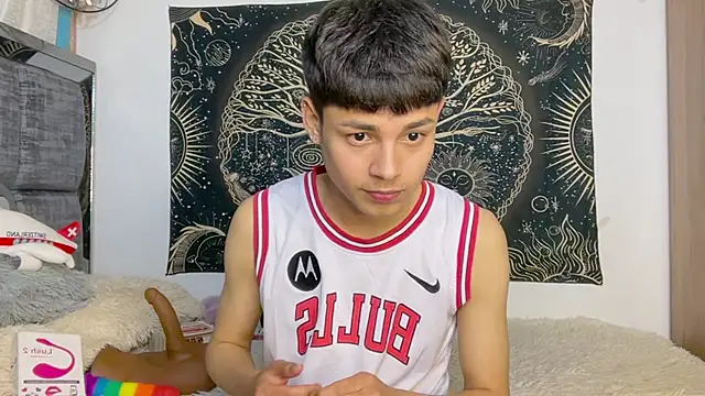 Bldavioro45 - Male webcam sex chat