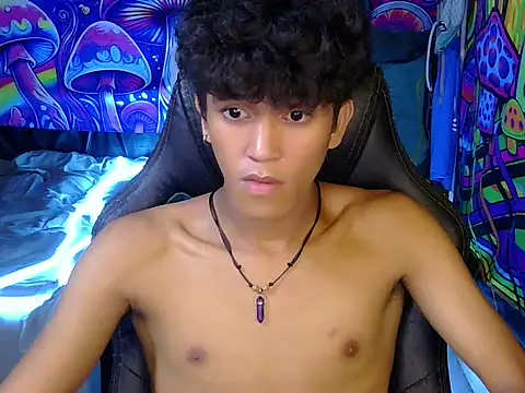 hugekenbigcock webcam