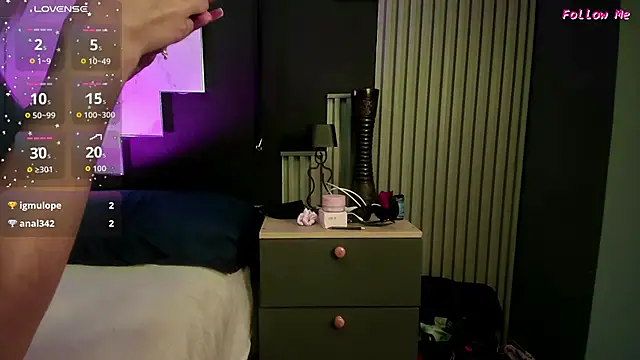 Juliette_Doll_ live sex cam