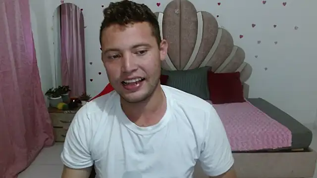 sven_fox723 webcam