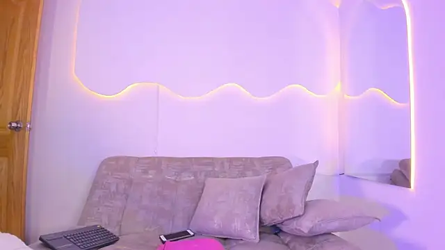 ArohomLester_ webcam