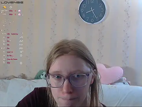 lustfulsarah - LustfulSarah's free webcam - UK Sex Cams