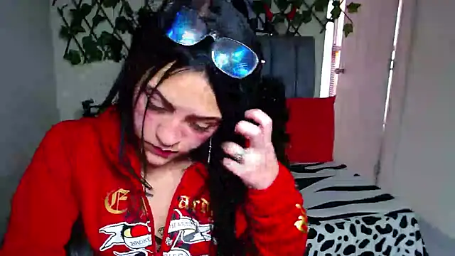 Violettasquirt webcam