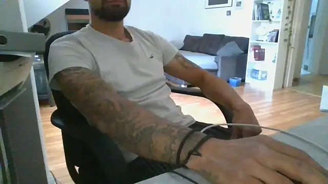 Kevoon991 webcam