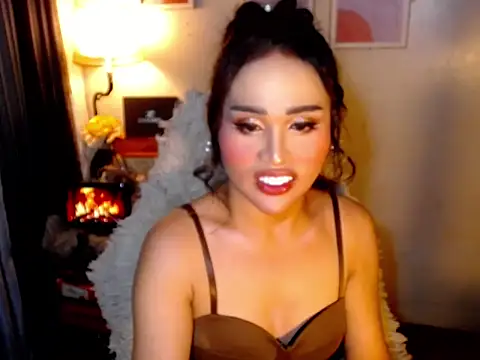 urmidnightcravingsxx webcam