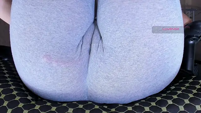 Cameltoe_squirt_inPants webcam