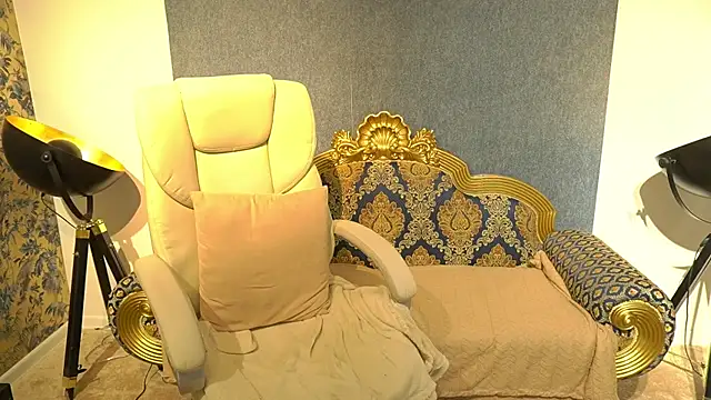 BellaLaPetit webcam