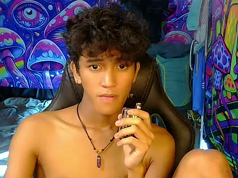 hugekenbigcock webcam